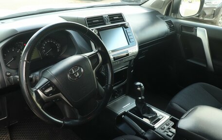 Toyota Land Cruiser Prado 150 рестайлинг 2, 2019 год, 4 423 000 рублей, 5 фотография