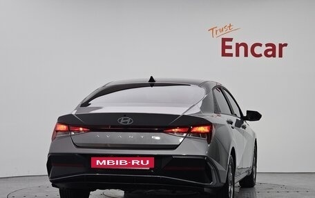 Hyundai Avante, 2023 год, 1 600 000 рублей, 3 фотография