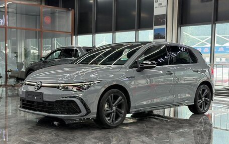 Volkswagen Golf VIII, 2023 год, 1 690 000 рублей, 3 фотография