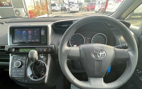 Toyota Wish II, 2015 год, 990 000 рублей, 8 фотография