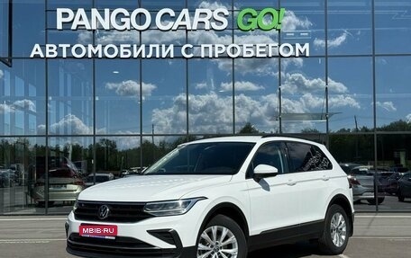 Volkswagen Tiguan II, 2020 год, 2 495 000 рублей, 1 фотография