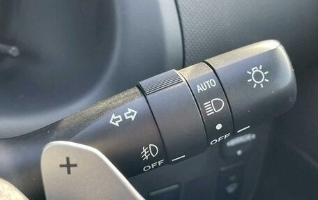 Toyota Wish II, 2015 год, 990 000 рублей, 13 фотография