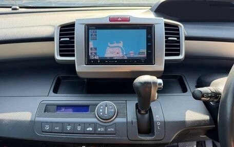 Honda Freed I, 2015 год, 864 000 рублей, 14 фотография