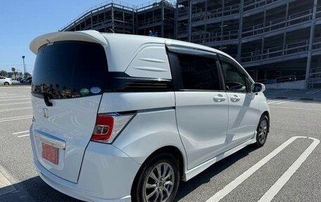 Honda Freed I, 2015 год, 864 000 рублей, 5 фотография