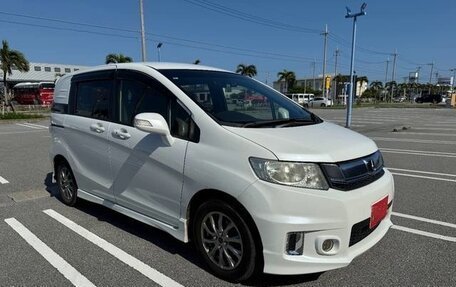 Honda Freed I, 2015 год, 864 000 рублей, 7 фотография