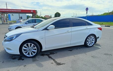 Hyundai Sonata VI, 2010 год, 998 000 рублей, 2 фотография