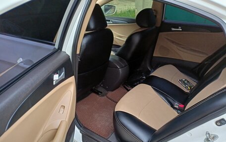 Hyundai Sonata VI, 2010 год, 998 000 рублей, 8 фотография