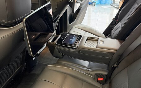 Mercedes-Benz GLS, 2024 год, 18 900 000 рублей, 13 фотография