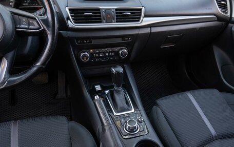 Mazda 3, 2018 год, 1 549 000 рублей, 22 фотография
