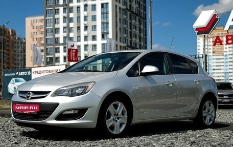 Opel Astra J, 2014 год, 639 000 рублей, 2 фотография