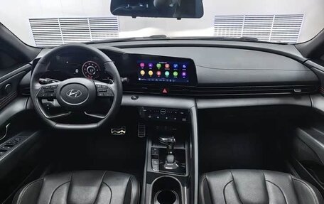 Hyundai Elantra, 2022 год, 1 220 000 рублей, 14 фотография