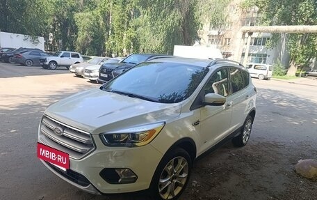 Ford Kuga III, 2016 год, 2 050 000 рублей, 2 фотография
