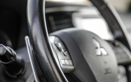 Mitsubishi Outlander III рестайлинг 3, 2013 год, 1 798 000 рублей, 30 фотография