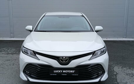 Toyota Camry, 2019 год, 3 124 000 рублей, 2 фотография