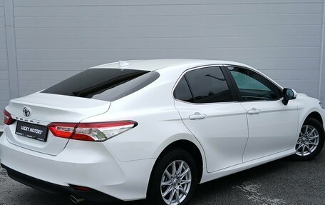 Toyota Camry, 2019 год, 3 124 000 рублей, 6 фотография