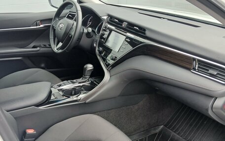 Toyota Camry, 2019 год, 3 124 000 рублей, 13 фотография