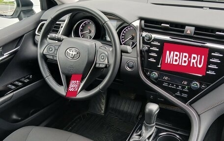 Toyota Camry, 2019 год, 3 124 000 рублей, 10 фотография
