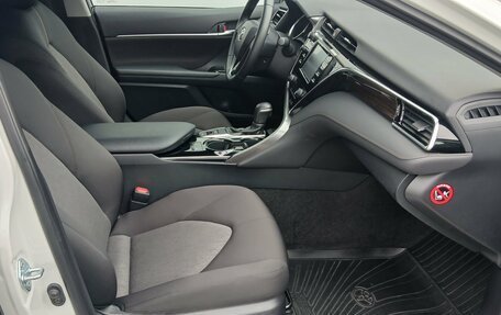 Toyota Camry, 2019 год, 3 124 000 рублей, 22 фотография