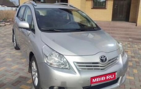 Toyota Verso I, 2012 год, 1 250 000 рублей, 1 фотография