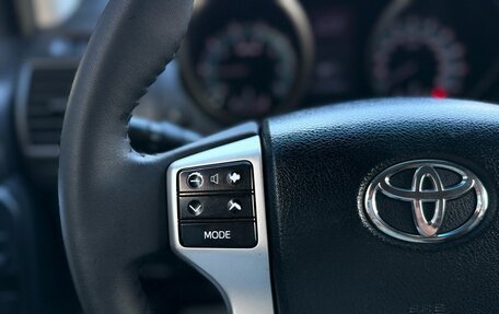 Toyota Land Cruiser Prado 150 рестайлинг 2, 2012 год, 2 700 000 рублей, 16 фотография