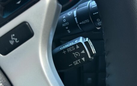 Toyota Land Cruiser Prado 150 рестайлинг 2, 2012 год, 2 700 000 рублей, 40 фотография