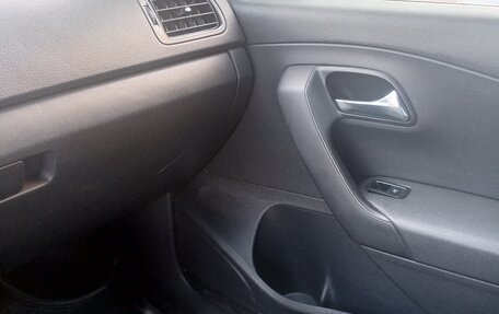 Volkswagen Polo VI (EU Market), 2017 год, 875 000 рублей, 10 фотография