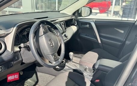 Toyota RAV4, 2018 год, 2 590 000 рублей, 7 фотография