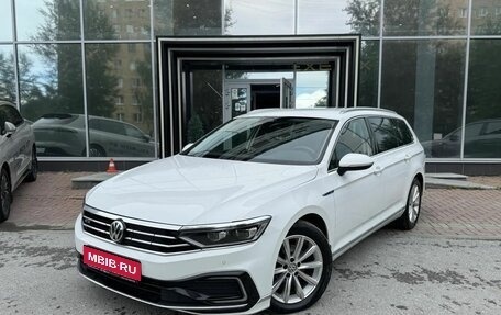 Volkswagen Passat B8 рестайлинг, 2020 год, 2 199 000 рублей, 1 фотография