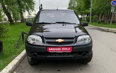 Chevrolet Niva I рестайлинг, 2009 год, 435 000 рублей, 3 фотография