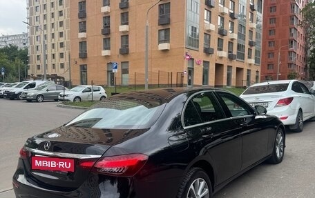 Mercedes-Benz E-Класс, 2021 год, 2 660 000 рублей, 3 фотография