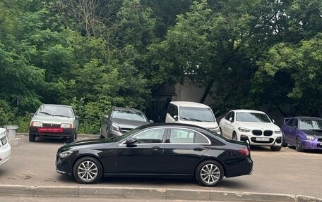 Mercedes-Benz E-Класс, 2021 год, 2 660 000 рублей, 4 фотография