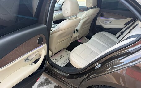 Mercedes-Benz E-Класс, 2016 год, 2 900 000 рублей, 9 фотография