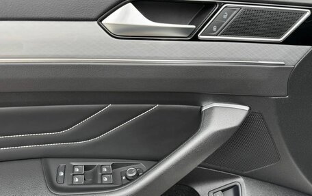 Volkswagen Passat B8 рестайлинг, 2020 год, 2 199 000 рублей, 13 фотография