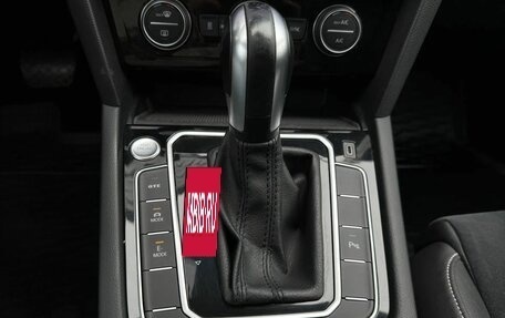 Volkswagen Passat B8 рестайлинг, 2020 год, 2 199 000 рублей, 23 фотография