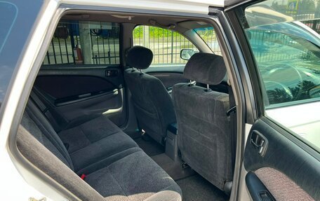 Toyota Caldina, 2000 год, 579 000 рублей, 12 фотография