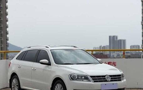 Volkswagen Lavida, 2014 год, 1 211 006 рублей, 3 фотография