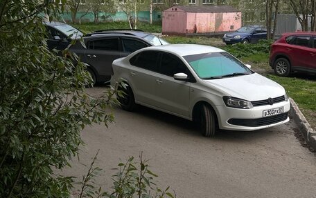 Volkswagen Polo VI (EU Market), 2015 год, 710 000 рублей, 4 фотография