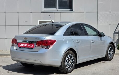 Chevrolet Cruze II, 2010 год, 598 000 рублей, 2 фотография