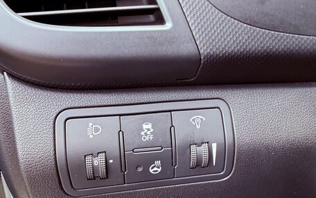 Hyundai Solaris II рестайлинг, 2013 год, 950 000 рублей, 17 фотография