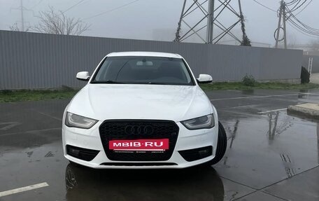 Audi A4, 2012 год, 1 099 000 рублей, 11 фотография