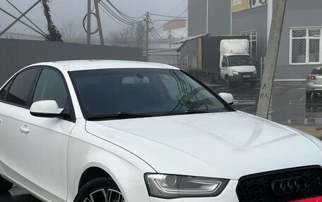 Audi A4, 2012 год, 1 099 000 рублей, 10 фотография