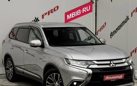 Mitsubishi Outlander III рестайлинг 3, 2018 год, 2 385 000 рублей, 5 фотография