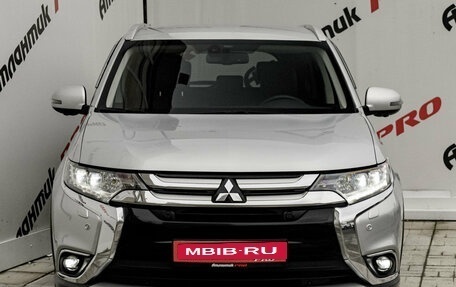 Mitsubishi Outlander III рестайлинг 3, 2018 год, 2 385 000 рублей, 4 фотография