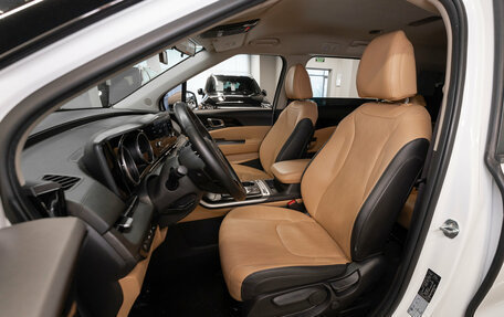 KIA Carnival, 2021 год, 3 250 000 рублей, 9 фотография