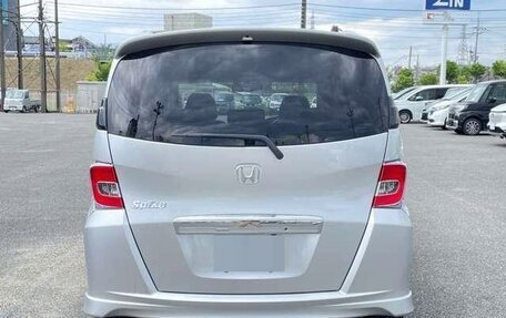 Honda Freed I, 2015 год, 848 000 рублей, 3 фотография
