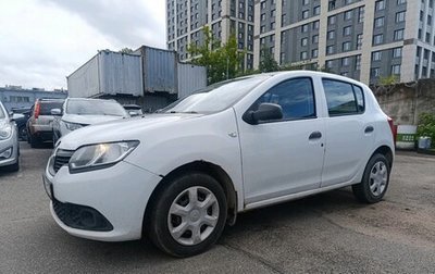 Renault Sandero II рестайлинг, 2015 год, 549 000 рублей, 1 фотография