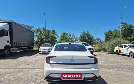 Hyundai Sonata VIII, 2021 год, 1 750 000 рублей, 2 фотография