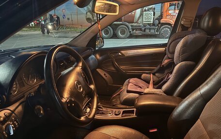 Mercedes-Benz C-Класс, 2004 год, 470 000 рублей, 8 фотография