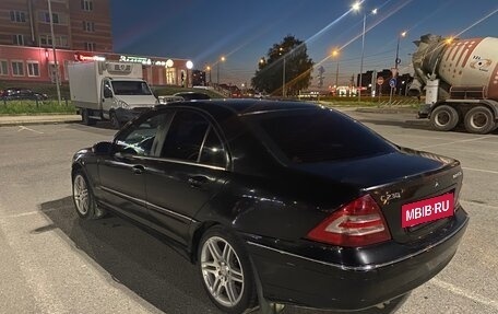 Mercedes-Benz C-Класс, 2004 год, 470 000 рублей, 5 фотография