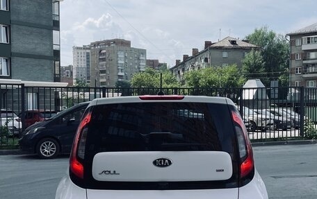 KIA Soul II рестайлинг, 2017 год, 1 000 000 рублей, 4 фотография